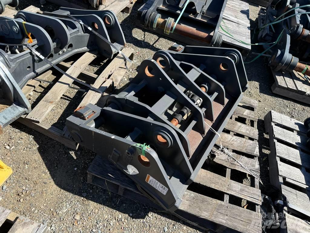 JRB KOMATSU WA320 QC Gyors csatlakozók