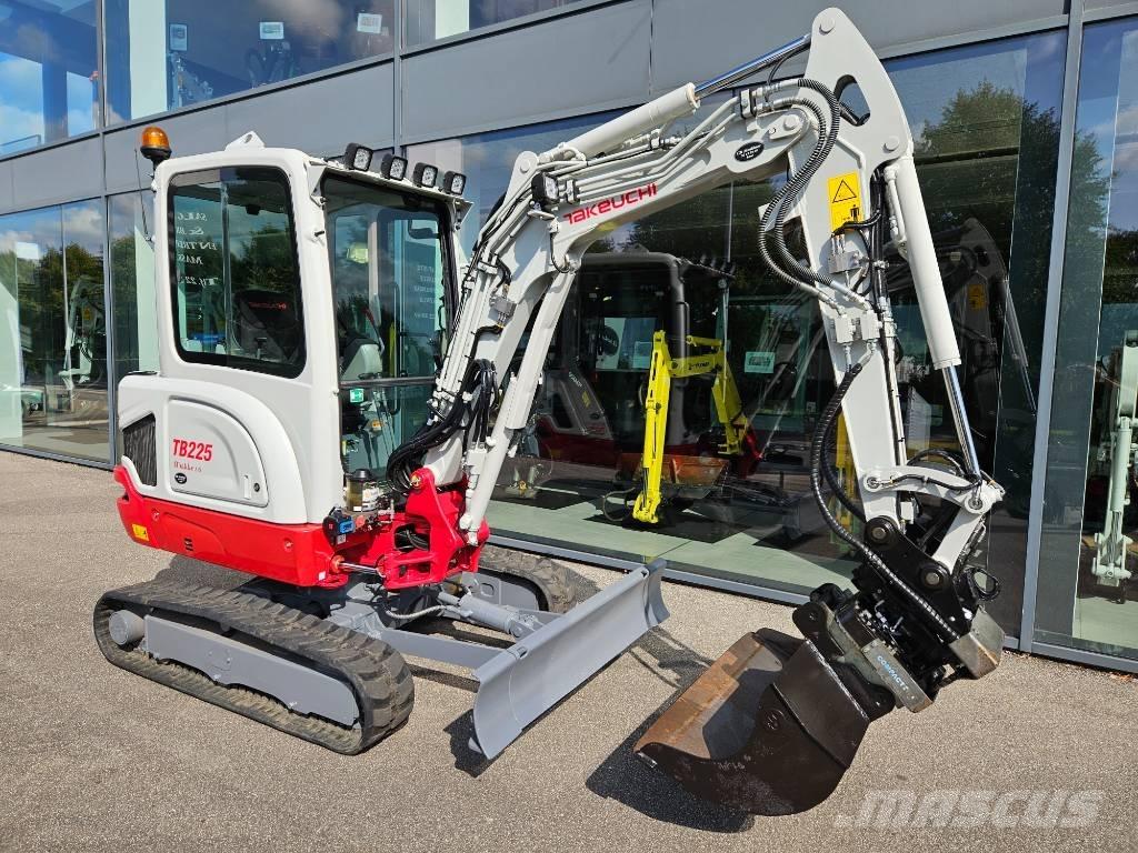 Takeuchi TB 225 Mini kotrók < 7t