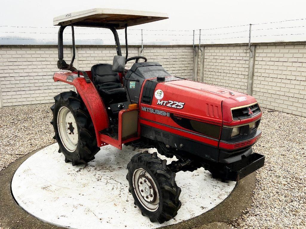 Mitsubishi MT225 Traktorok