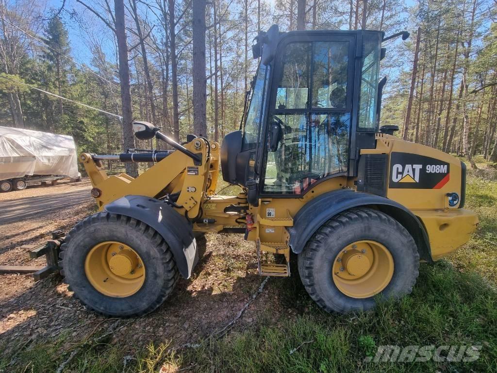CAT 908M -2015 Gumikerekes homlokrakodók
