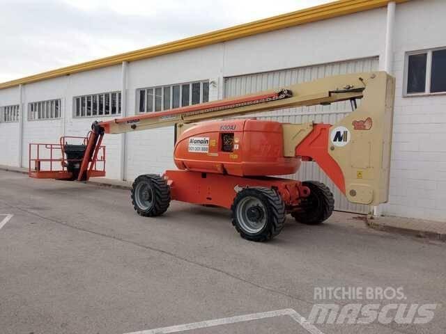 JLG 800 AJ Karos emelők
