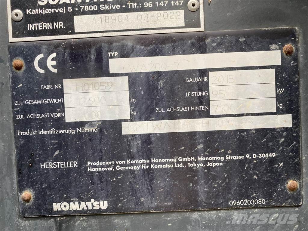 Komatsu WA200-7 Gumikerekes homlokrakodók