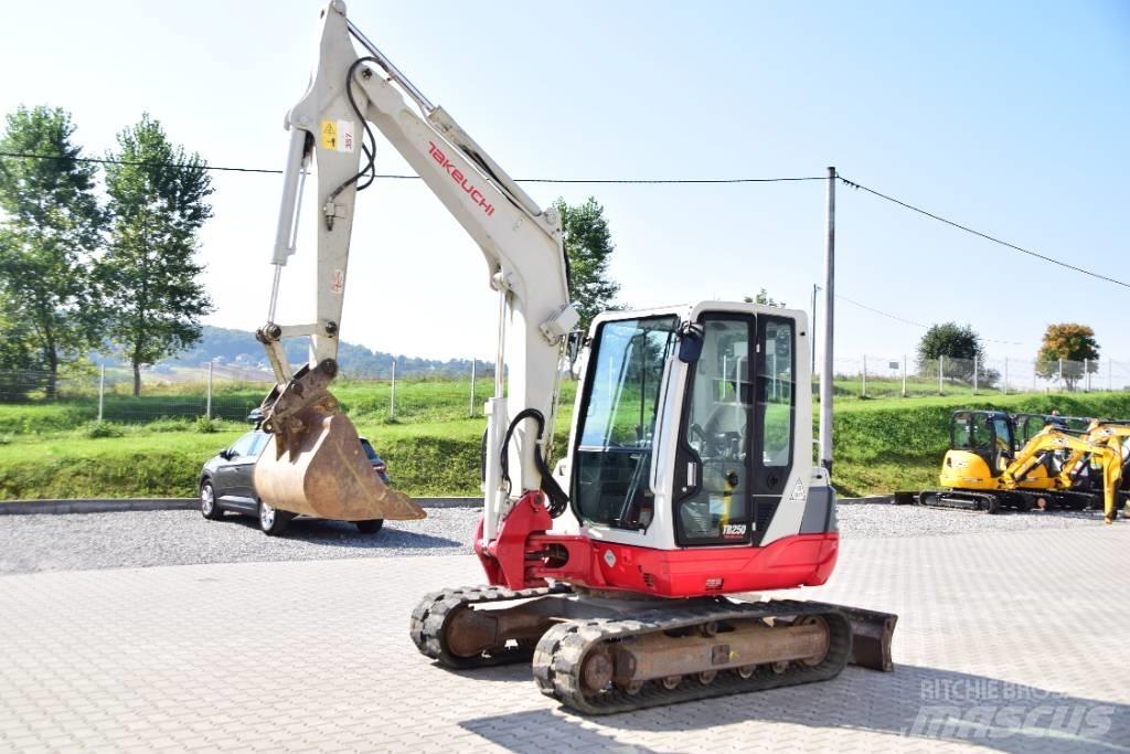 Takeuchi TB250 , A/C Mini kotrók < 7t
