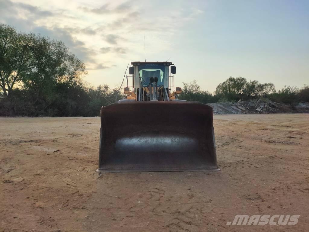 Volvo L 110 G Lánctalpas homlokrakodók