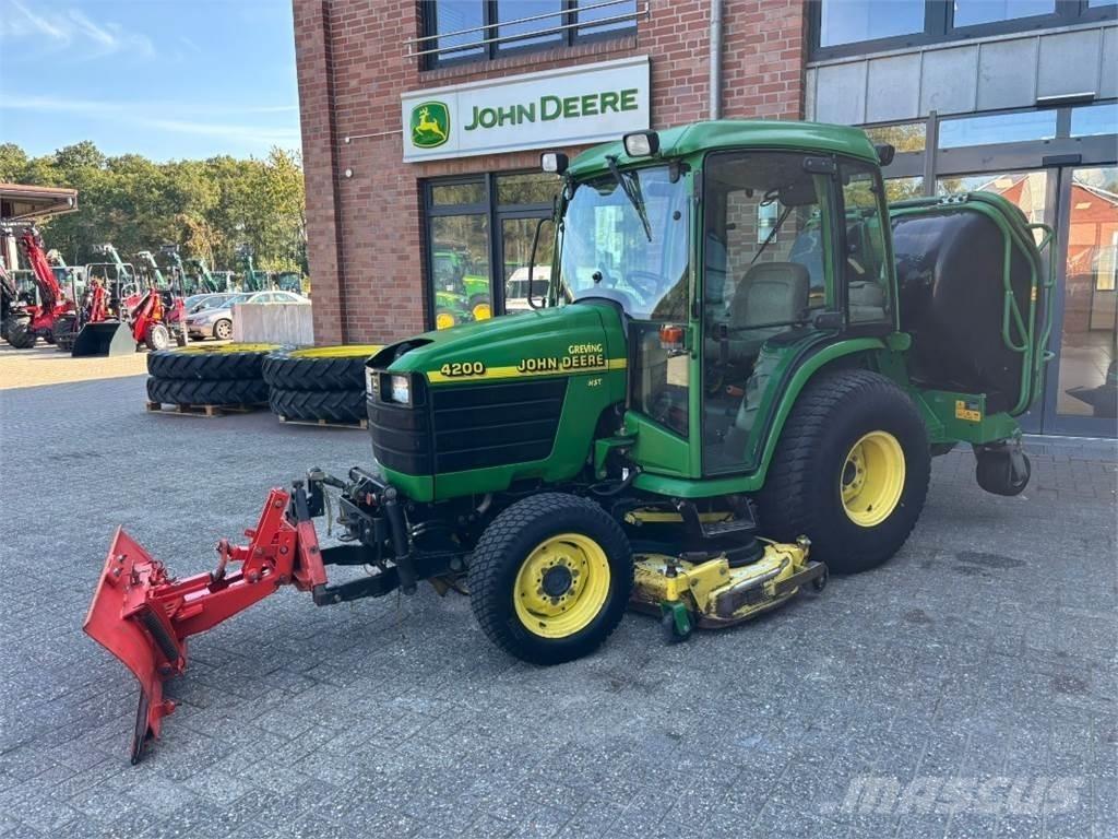 John Deere 4200 Kompakt traktorok