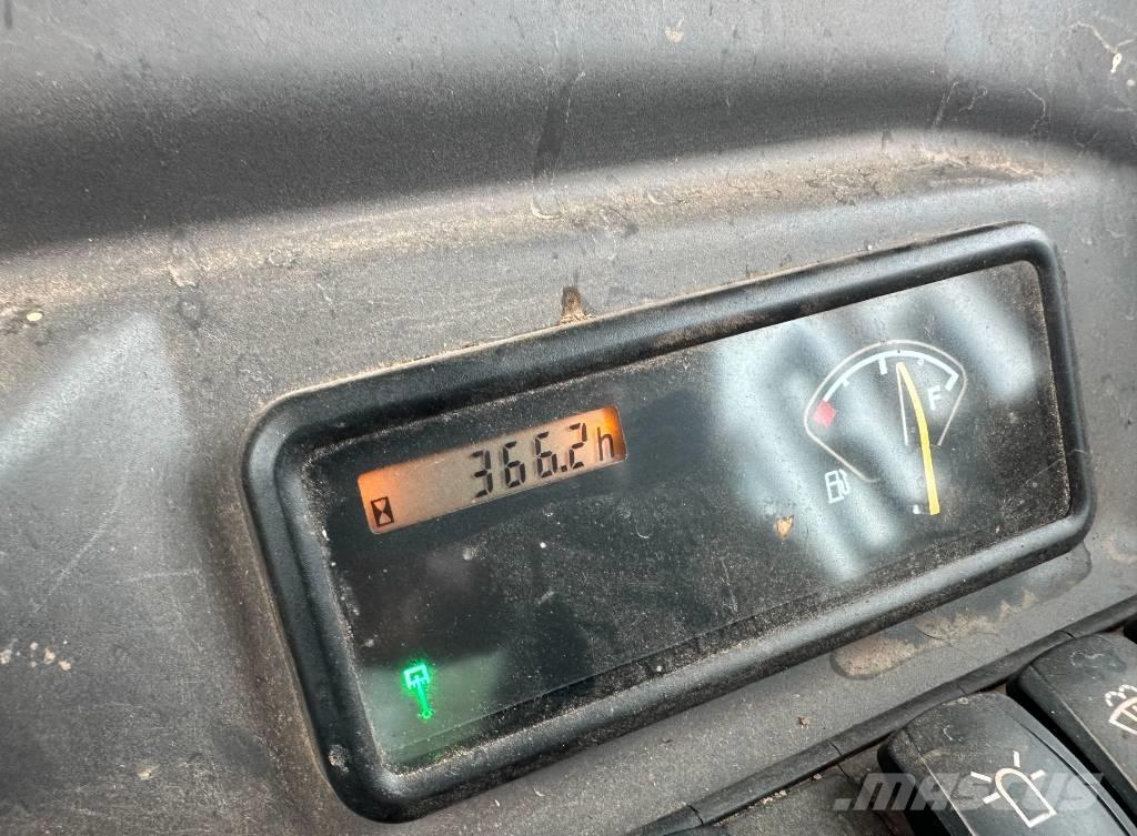 Volvo EC 27 D Mini kotrók < 7t