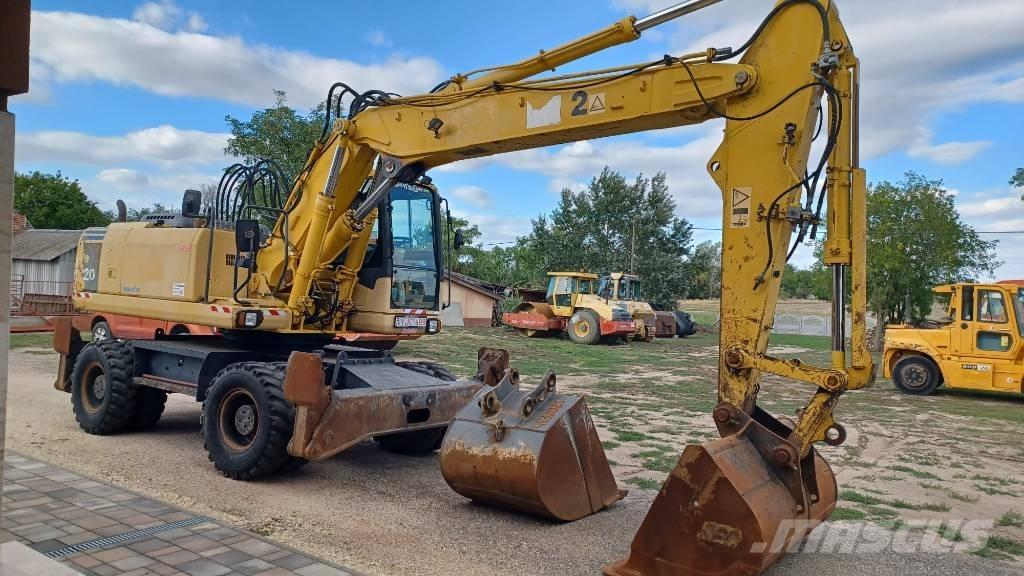 Komatsu PW 220-7 Gumikerekes kotrók