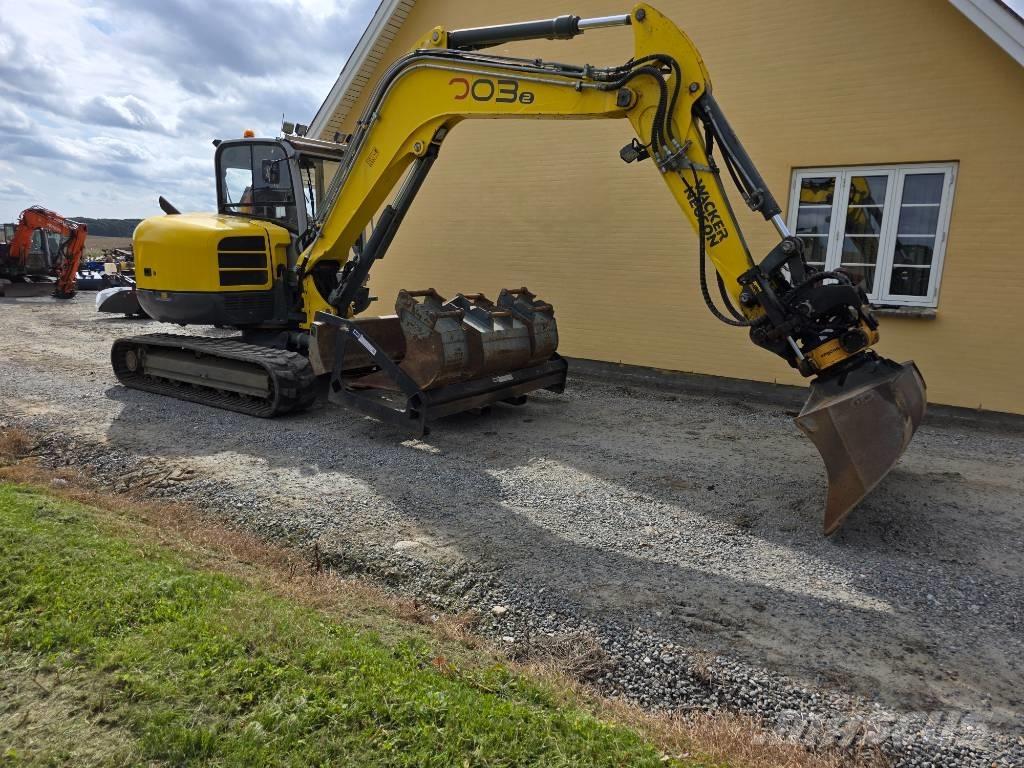 Wacker Neuson 8003 Közepes (midi) kotrók 7 t - 12 t