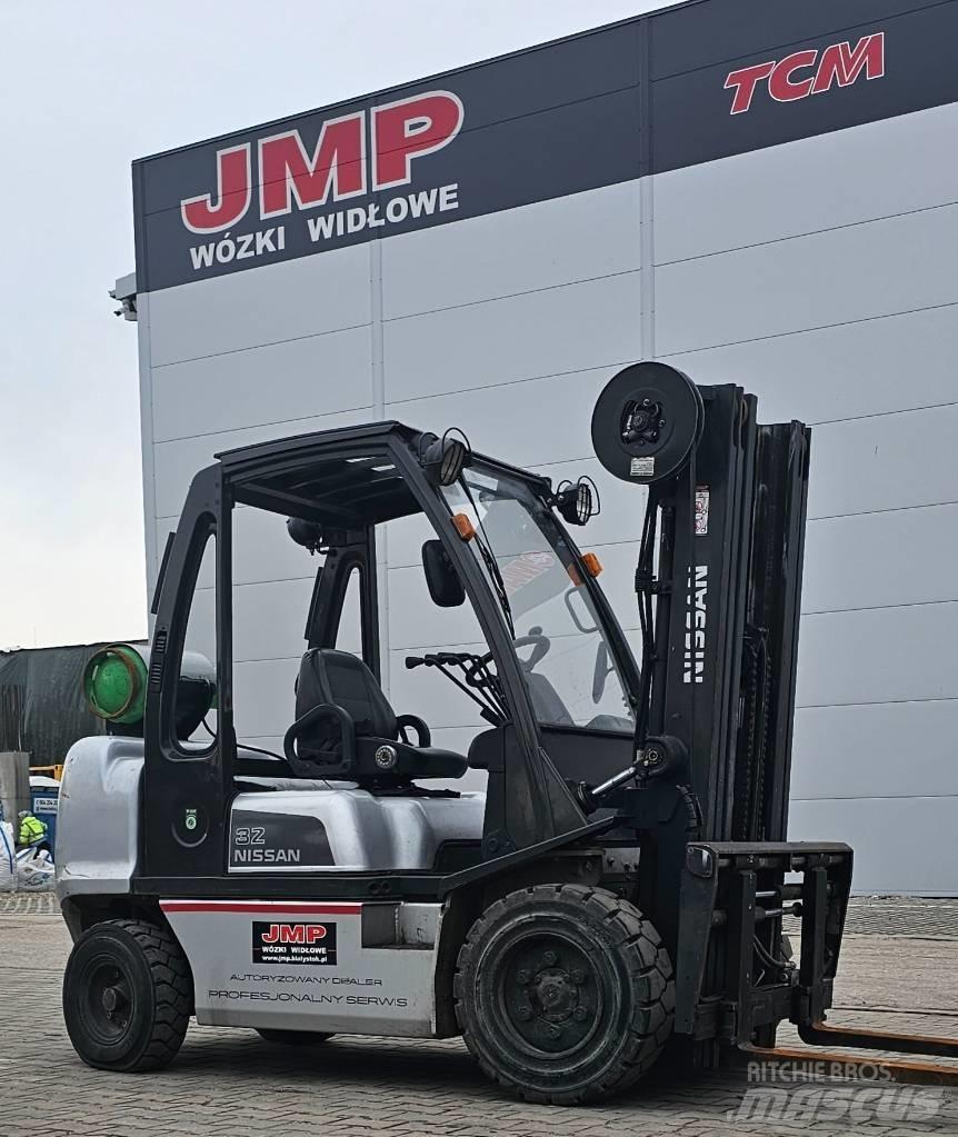 Nissan UG1D2A32LQ Gázüzemű targoncák