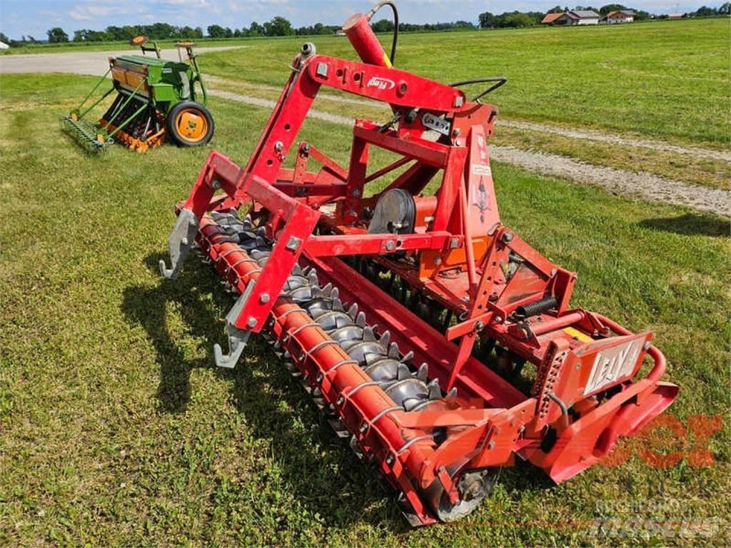 Lely 2,50 m Kardánhajtású ekék és Forgó-boronák