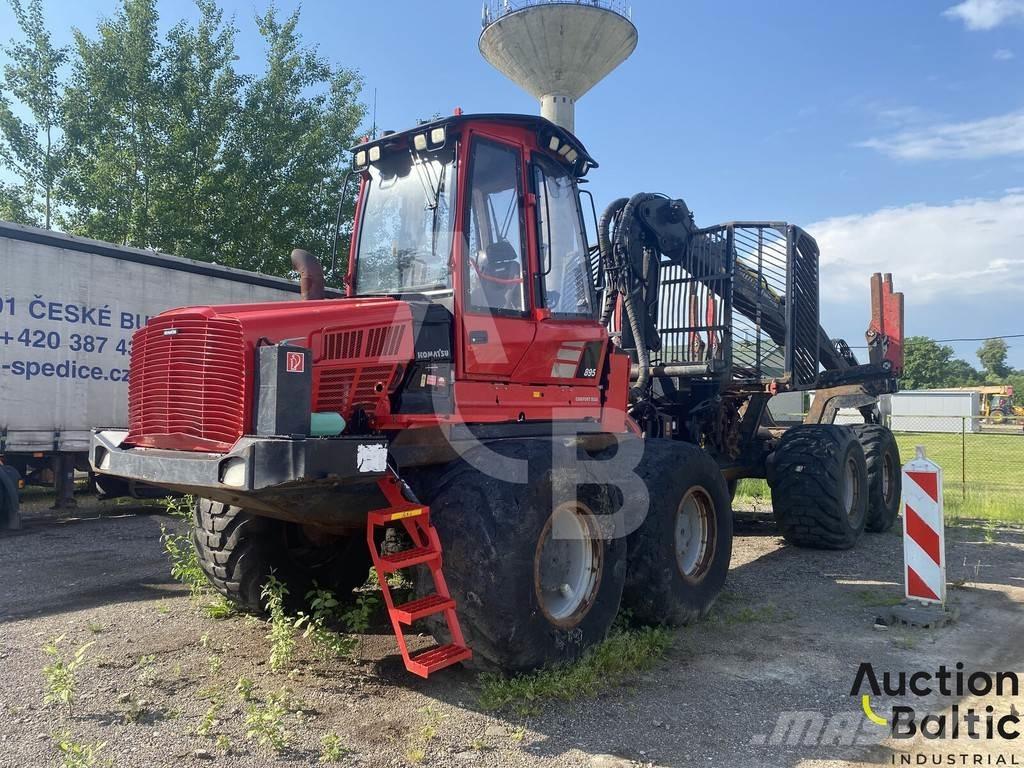 Komatsu 895 Kihordók