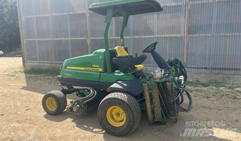 John Deere 7700A Golfpálya fűnyírók