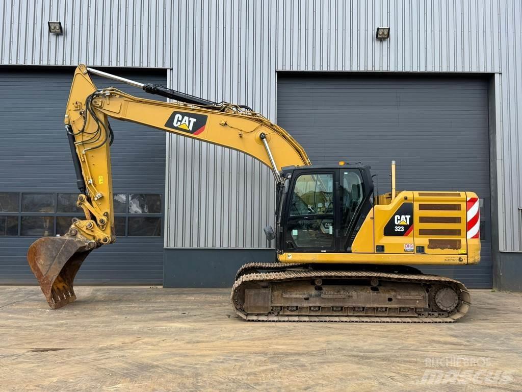 CAT 323 07A Lánctalpas kotrók