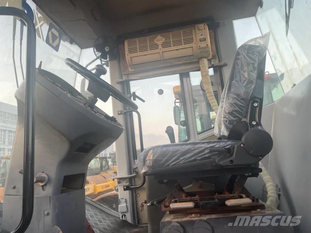 XCMG XS 223 J Egydobos hengerek