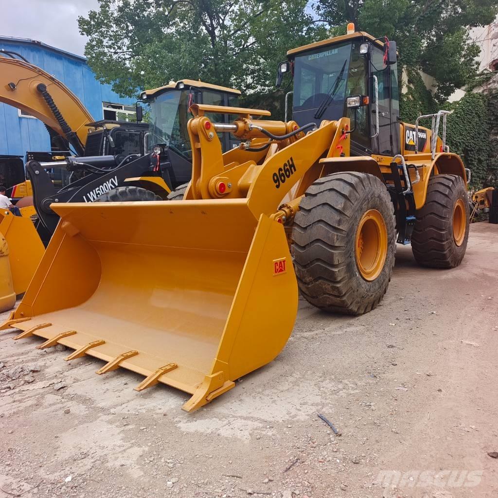 CAT 966H Gumikerekes homlokrakodók