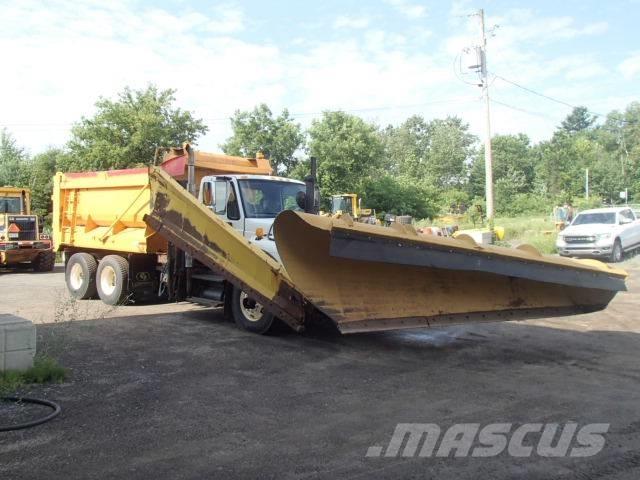 International 7400 Hóeltakarítók