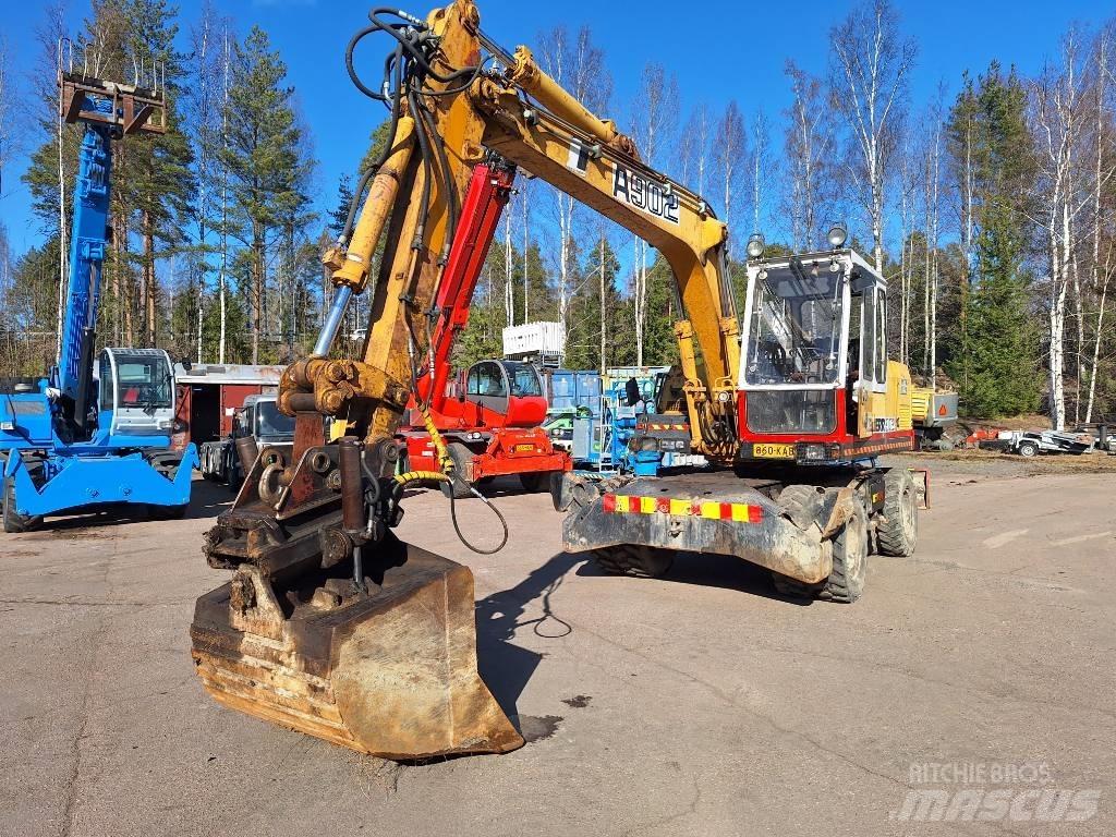 Liebherr A 902 Gumikerekes kotrók