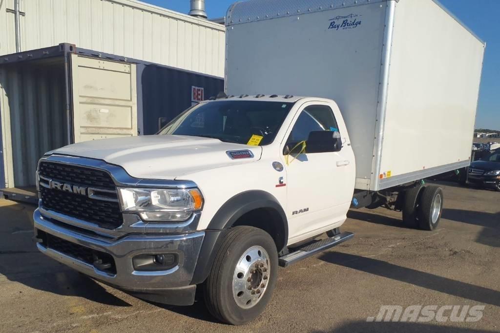 RAM 5500 SLT Dobozos teherautók