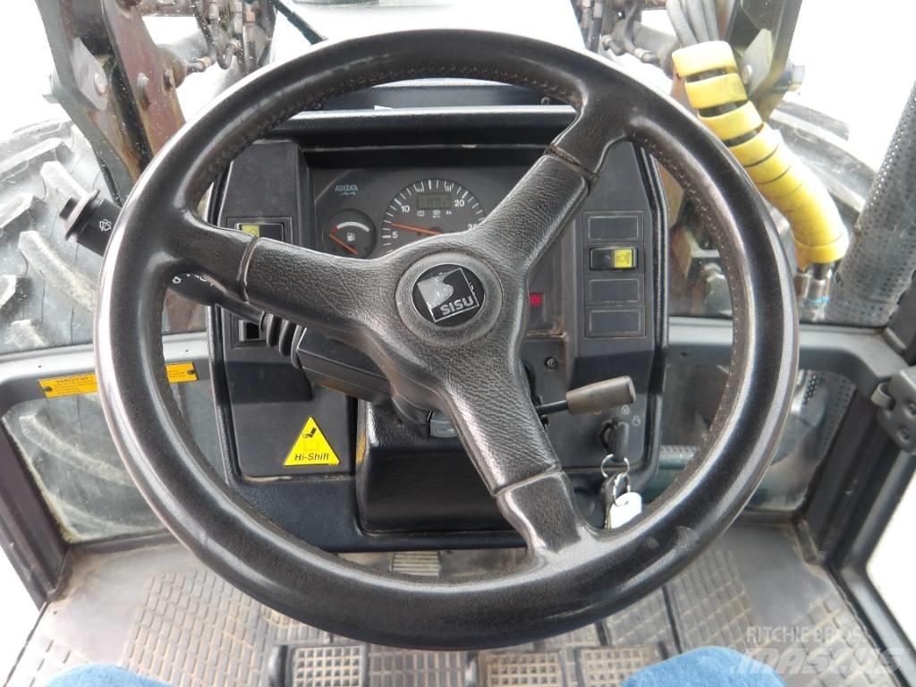Valtra 8050 Traktorok