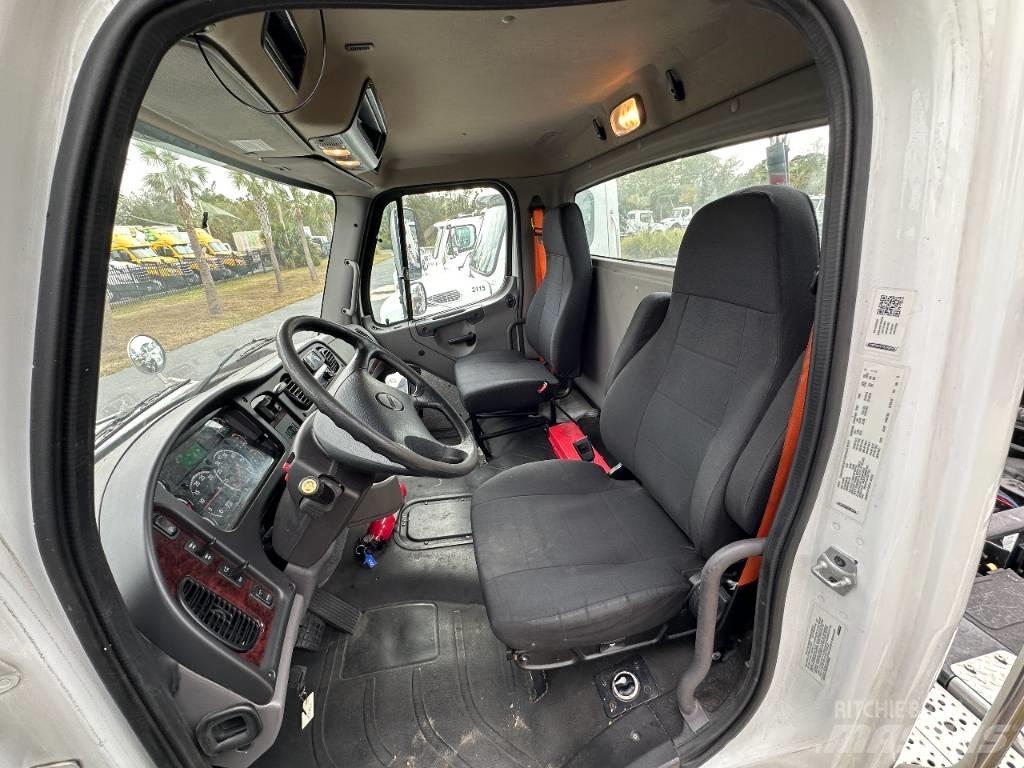 Freightliner M2 Italszállító tehergépkocsik