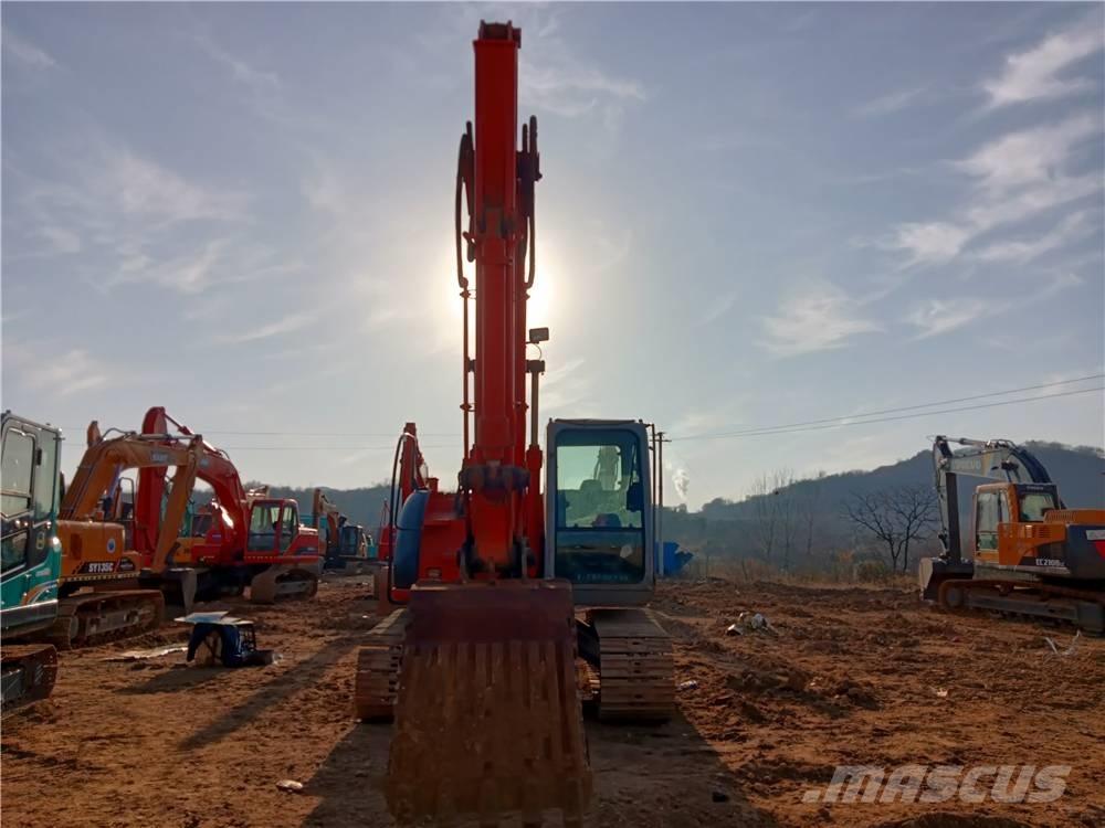 Hitachi ZX135US Lánctalpas kotrók
