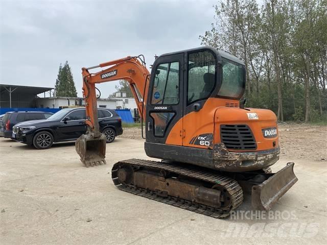 Doosan DX 60 Mini kotrók < 7t