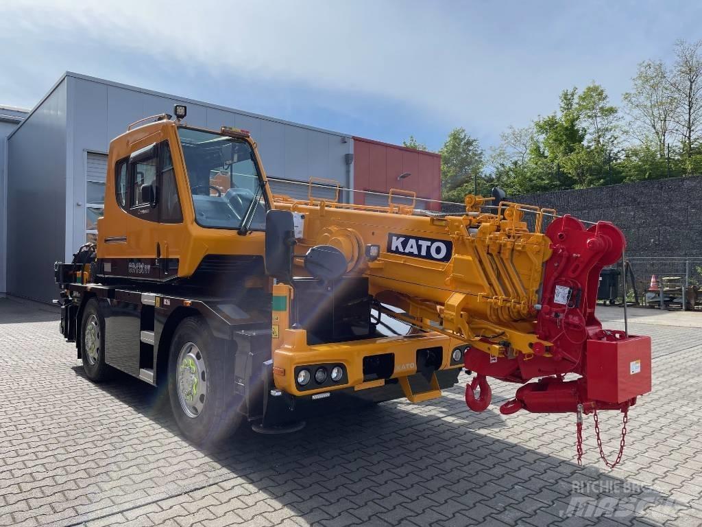 Kato CR-130Rv Mobil daruk