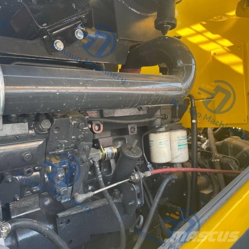 Komatsu WA380 Gumikerekes homlokrakodók