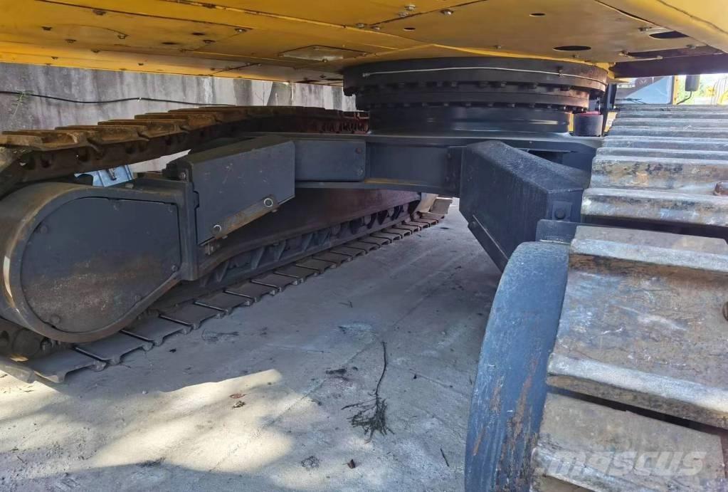 Komatsu PC 450 Lánctalpas kotrók