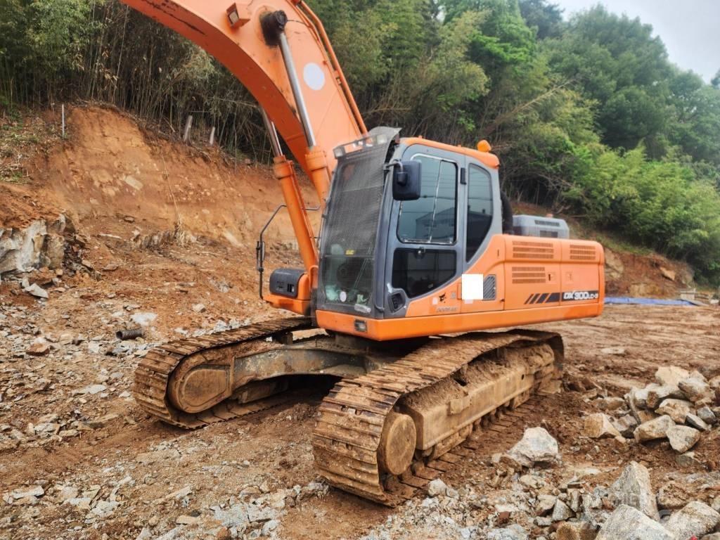 Doosan DX 300 LC-5 Lánctalpas kotrók
