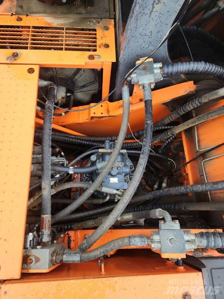 Doosan DX 300 LC-5 Lánctalpas kotrók