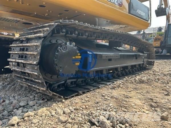 CAT 313 Közepes (midi) kotrók 7 t - 12 t