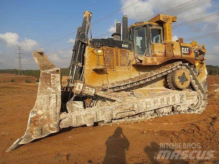 CAT D10 T lánctalpas dózerek