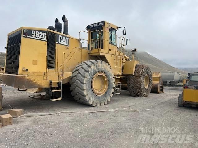 CAT 992 G Gumikerekes homlokrakodók