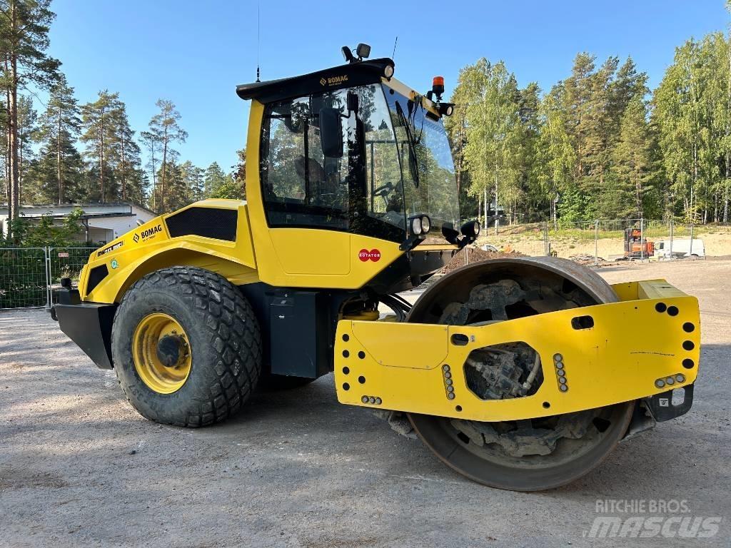Bomag BW 213 Egydobos hengerek