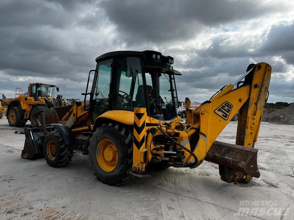 JCB 3 CX Contractor Gumikerekes kotrók