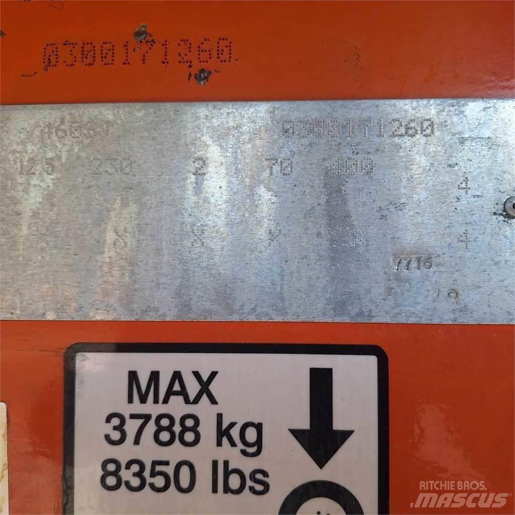 JLG 460SJ Teleszkópos emelők