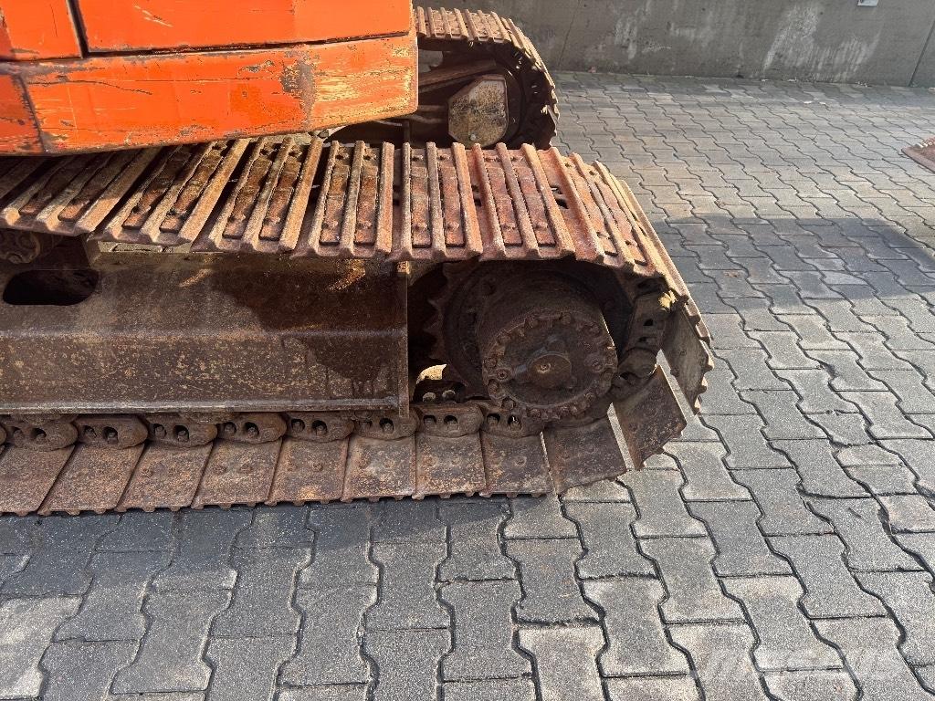 Hitachi EX 60 Mini kotrók < 7t