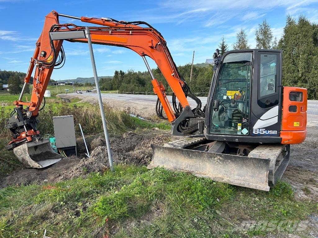 Hitachi ZX 85 US B-6 Közepes (midi) kotrók 7 t - 12 t