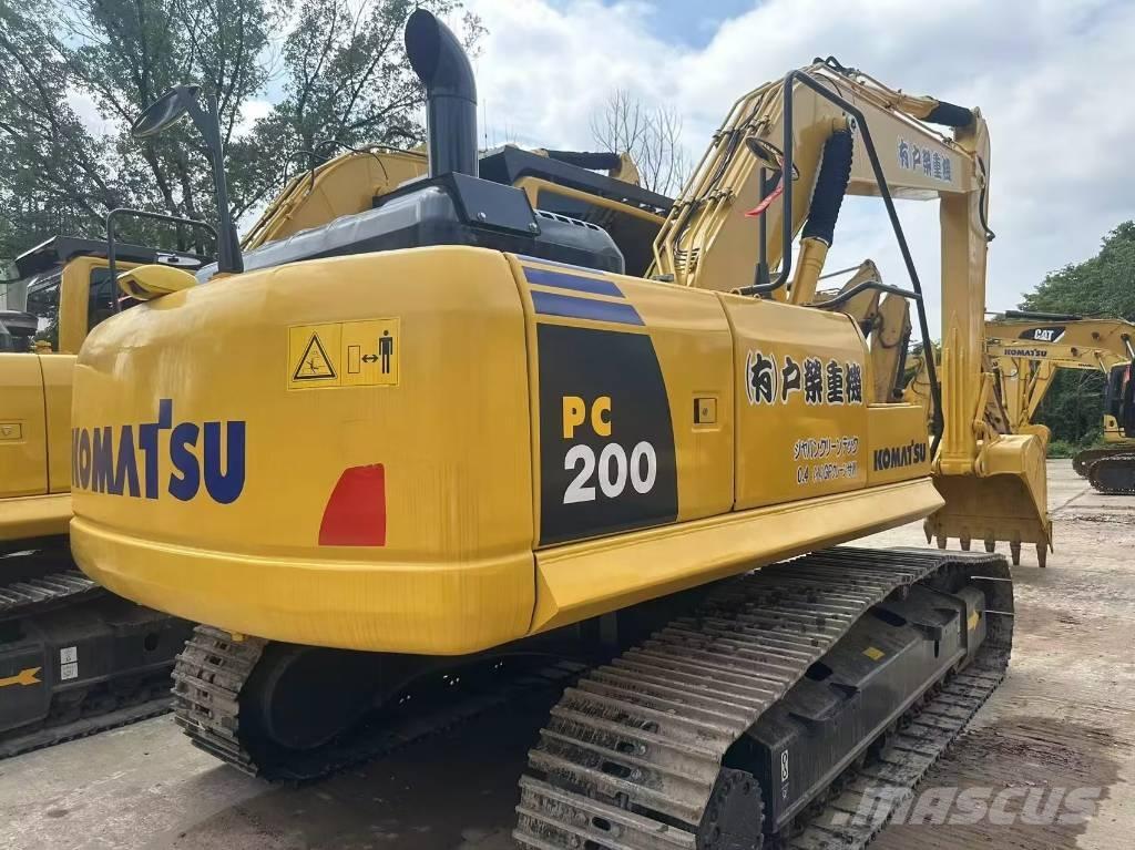 Komatsu PC 200-8N1 Lánctalpas kotrók