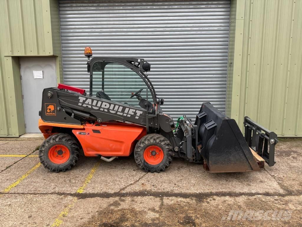 Ausa T 144 H Teleszkópos rakodók