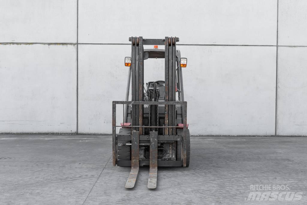 Manitou MI 30 D Dízel targoncák