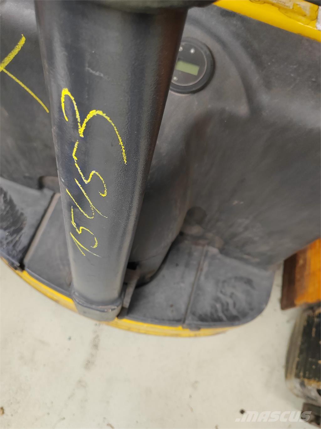 OM TL 18 Gyalogkíséretű targonca