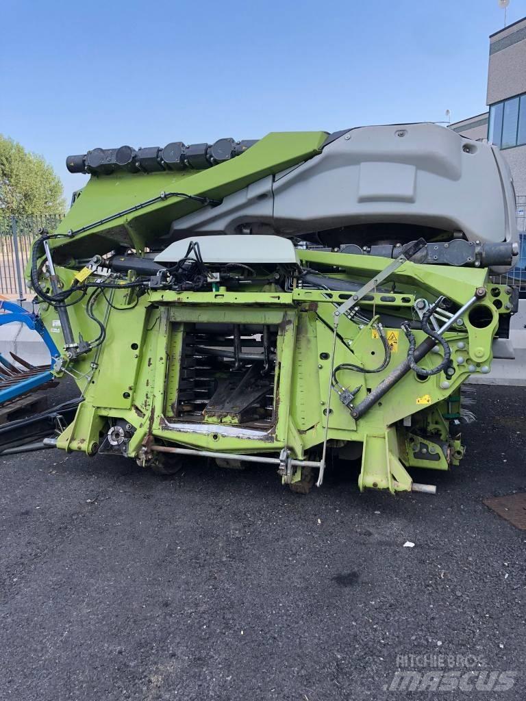 CLAAS Orbis 900 Önjáró szecskázók