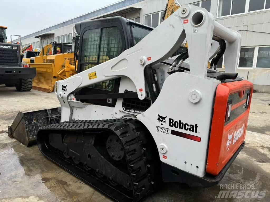 Bobcat T770 Lánctalpas homlokrakodók