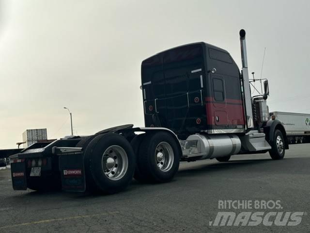 Kenworth W 900 B Nyergesvontatók