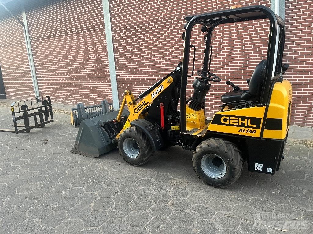 Gehl AL 140 Mini homlokrakodók