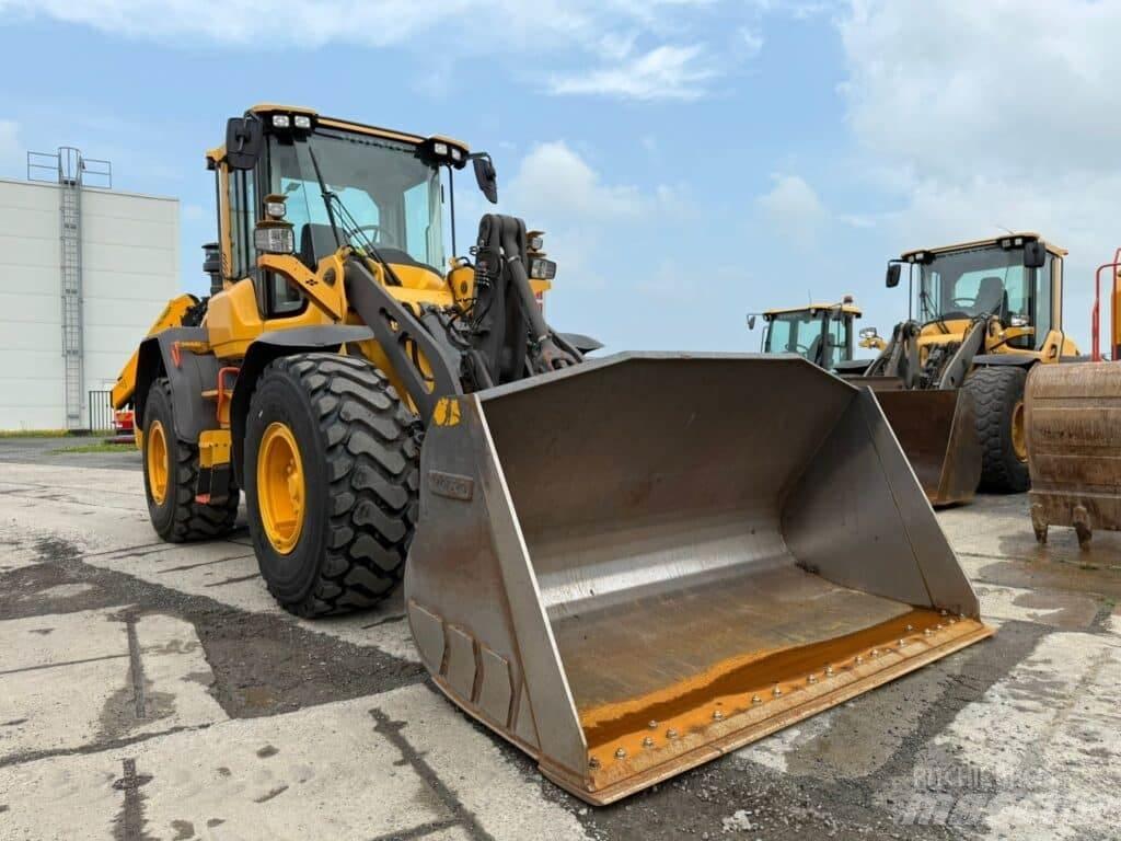 Volvo L90H Gumikerekes homlokrakodók