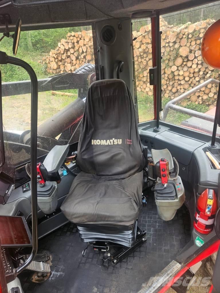 Komatsu 911.5 Betakarítók