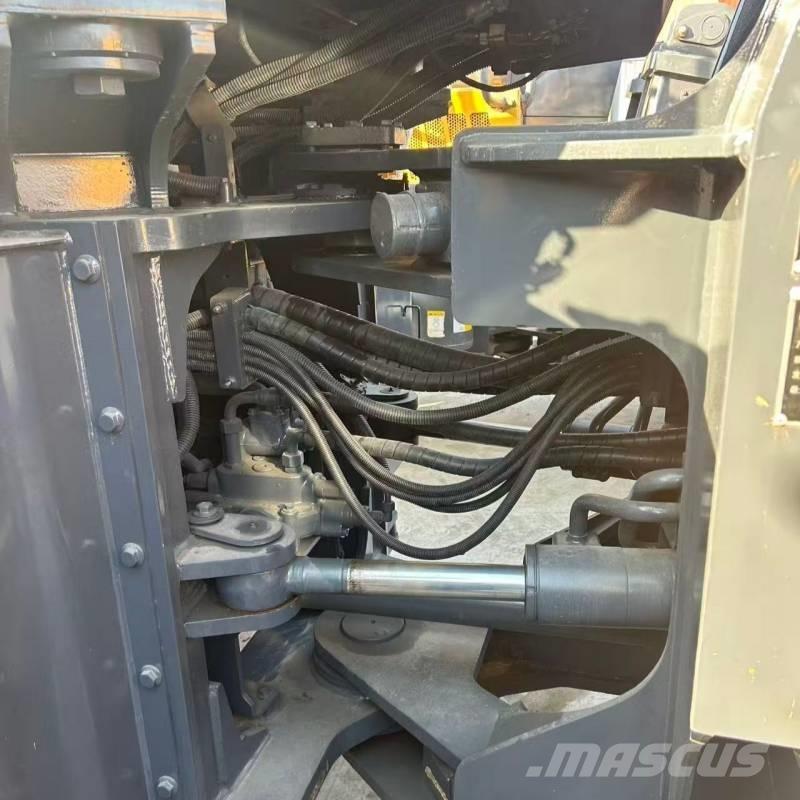 LiuGong CLG870H Gumikerekes homlokrakodók